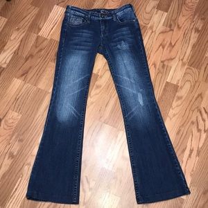 Nine Rivets Jeans